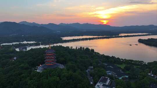 中国杭州西湖雷峰塔日落 西湖十景雷峰夕照