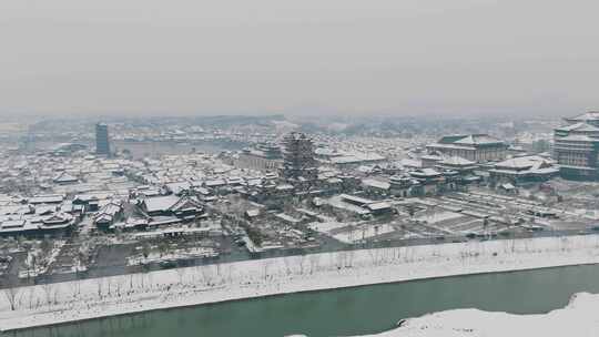 河滩与古典建筑雪景航拍