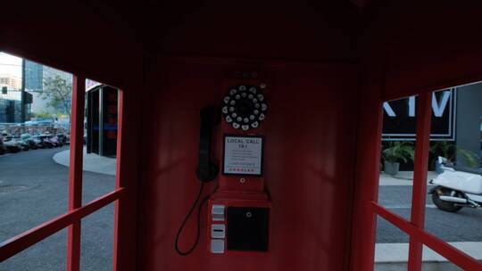 红色电话亭视频素材模板下载