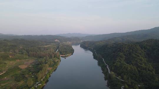 航拍大山河流自然风光