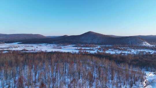 大兴安岭冻土森林湿地雪景