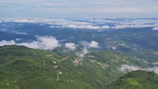 山村高山丘陵云雾缭绕