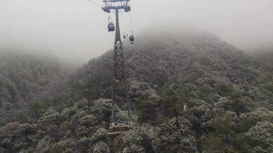 安徽黄山索道缆车雪山美景风景视频素材