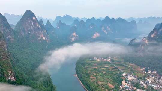 桂林漓江风光 烟雨漓江