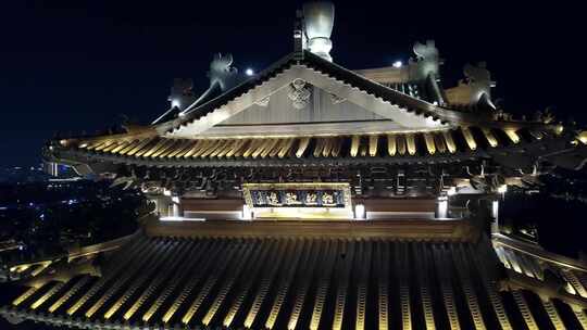 灯火通明  夜景  夜晚 晚上  佛像 金碧辉煌