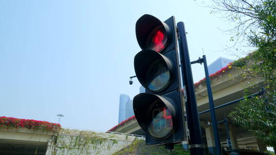 路口人行横道红绿灯交通灯视频素材模板下载