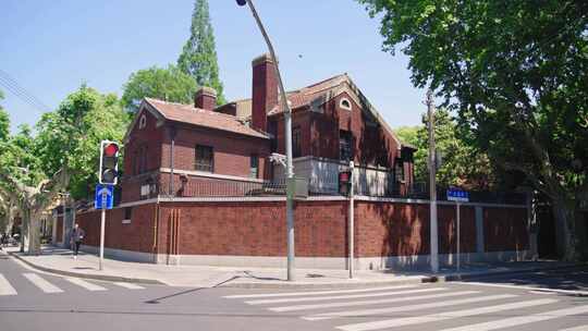 街角红砖建筑街景