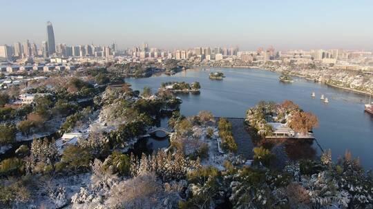 济南 大明湖 5A 景区 雪景