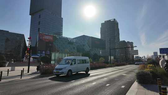 上海嘉定新城tsf购物中心车流延时摄影