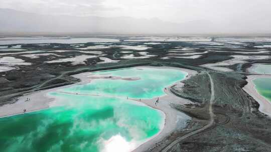 青海大柴旦翡翠湖航拍