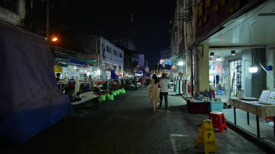 广西南宁中山路美食街夜市烧烤摊夜生活街景