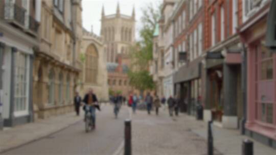 英国购物街上的行人视频素材模板下载