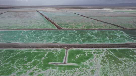 青海茫崖翡翠湖盐湖高空航拍