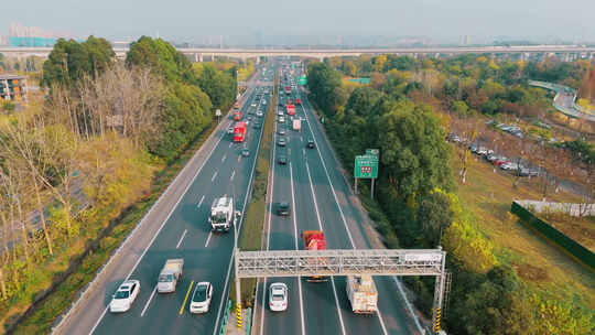 高速路汽车行驶