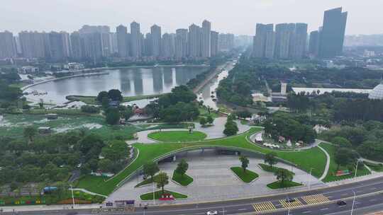 航拍福建漳州碧湖公园生态风光