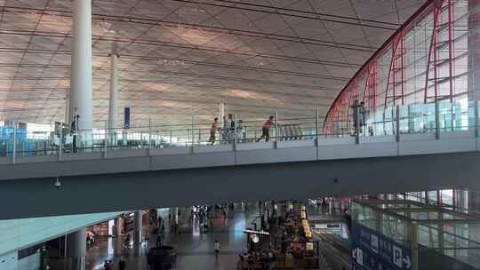 北京首都国际机场航站楼出发层