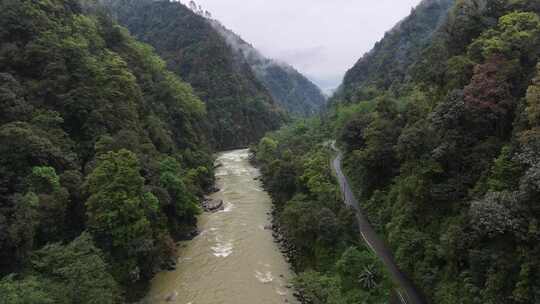 云南怒江州贡山县独龙江航拍河谷自然风光