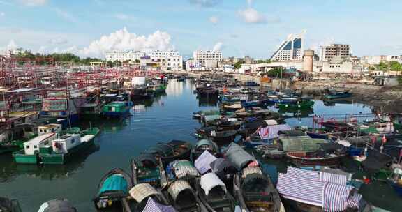 广西北海侨港码头美丽风景休渔港口停满渔船