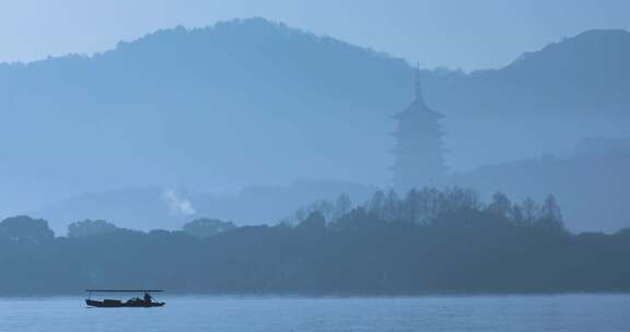 杭州西湖清晨雷峰塔远景