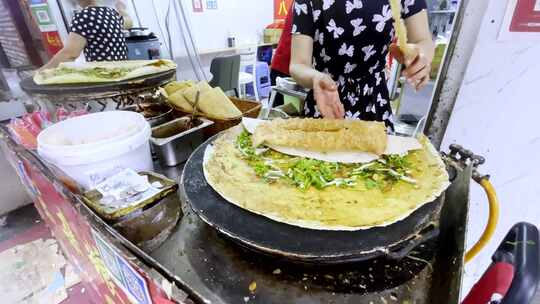 街头早餐煎饼果子