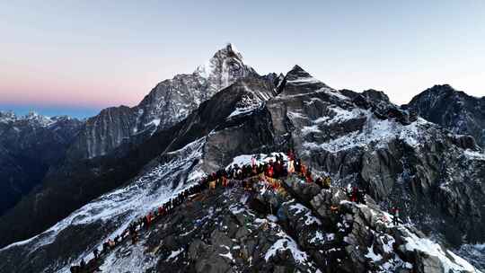 四姑娘山大峰幺妹峰视频素材模板下载