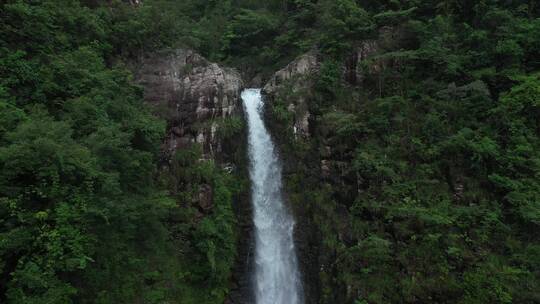 航拍浙江温州楠溪江十二峰石门台