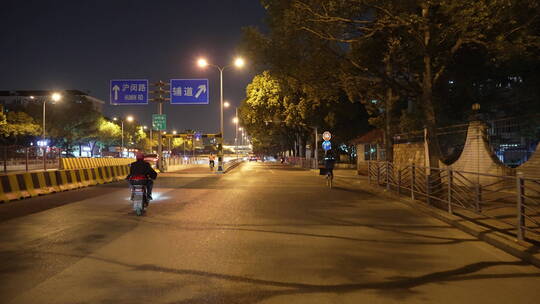 上海浦西马路扫街夜景