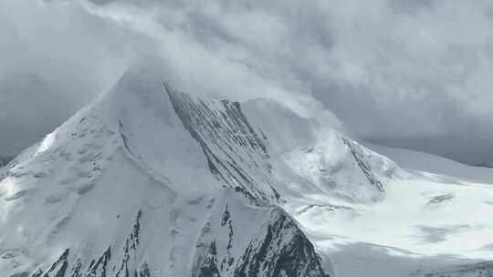 长焦下的西藏那曲比如县萨普神山雪山景观