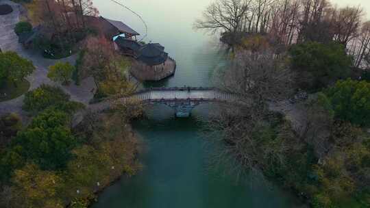 杭州西湖杨公堤茅家埠清晨光影秋色航拍
