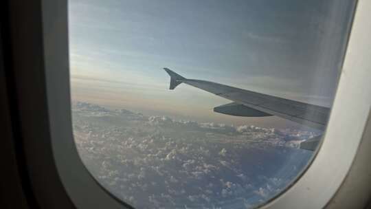 飞机，机翼，窗户，云