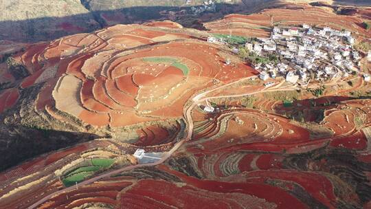 美丽的东川红土地落霞沟航拍