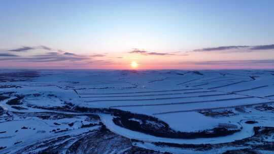 航拍冬季垦区田野雪景