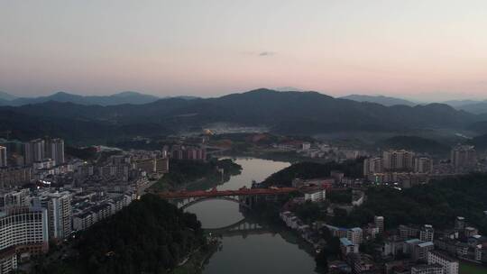 4k 航拍三江侗族风雨桥特写