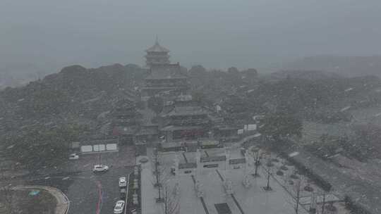 2024年第一场雪雪中的千年古寺金粟寺