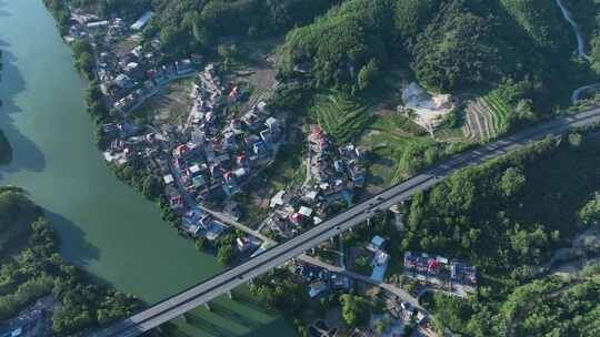 俯拍美丽乡村航拍山区农村公路青山绿水村庄