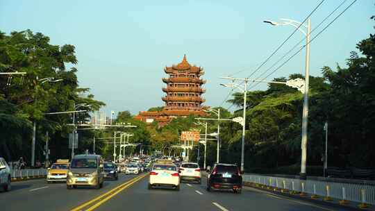 武汉车窗外风景黄鹤楼风景窗外第一视角风光视频素材模板下载