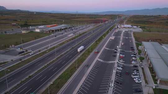 城市道路交通日落