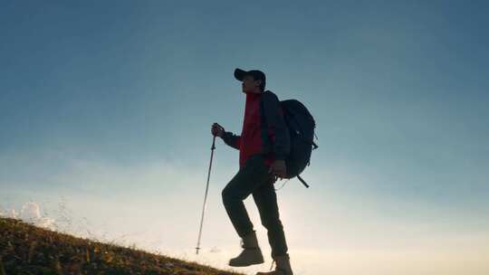 重装徒步登山户外旅行