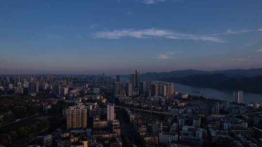 湖北宜昌盛夏傍晚城市空镜