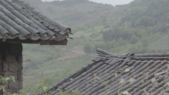 下雨 屋檐