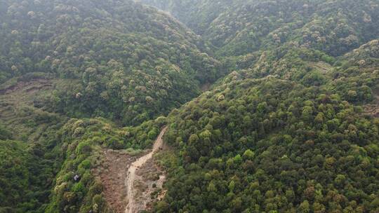 航拍山里风景