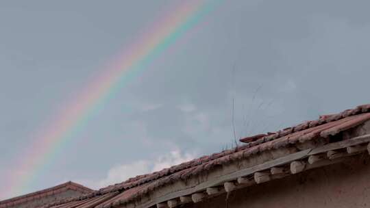 乡下农村雨过天晴