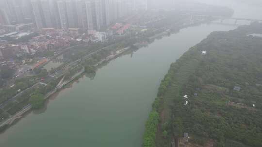 阴雨绵绵的广东东江流域航拍