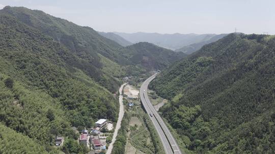 高速公路 山区 二广高速 阳明山 推进D-LOG