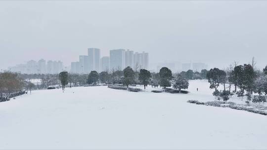 航拍银装素裹城市雪景长沙雪景