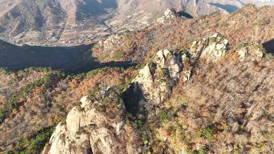 航拍千山山巅石峰