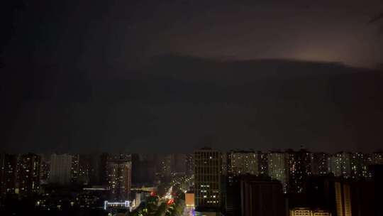 城市楼房天空电闪雷鸣4