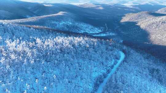 大兴安岭林海雪原和雪路