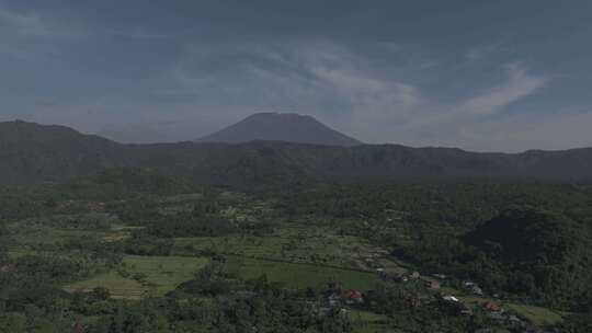 巴厘岛火山下的某高级酒店环境实拍航拍4K