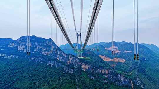 贵州花江峡谷大桥建设航拍